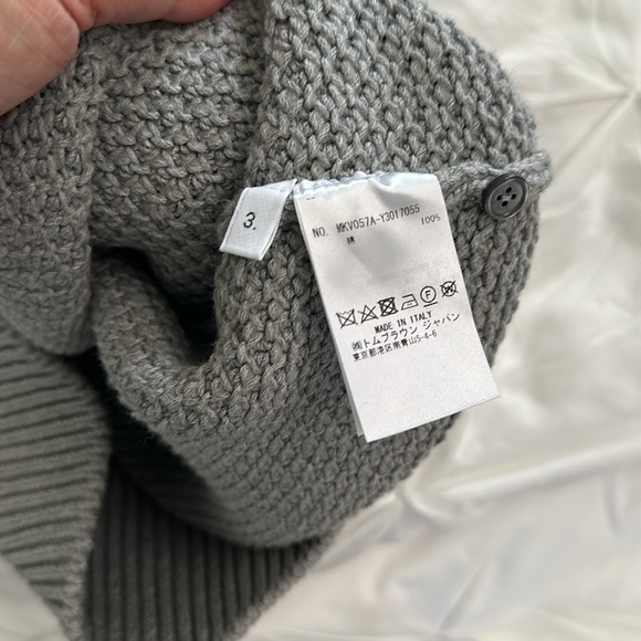 Thom Browne knit vest. Size 3 - Picture 6 of 6